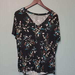 ElegFloral V-Neck Blouse - Black